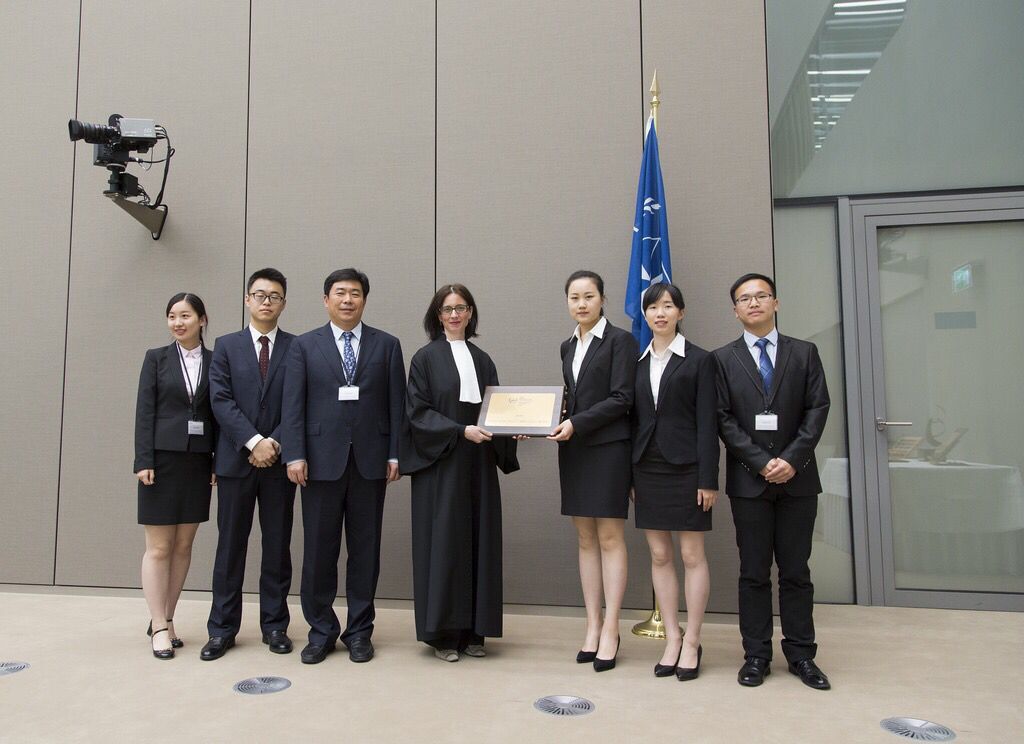 欧博代表队赴荷兰海牙参加国际刑事法院模拟法庭比赛